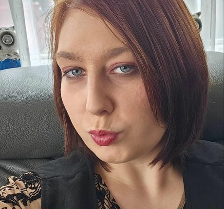 Bustyolive nsfw onlyfans