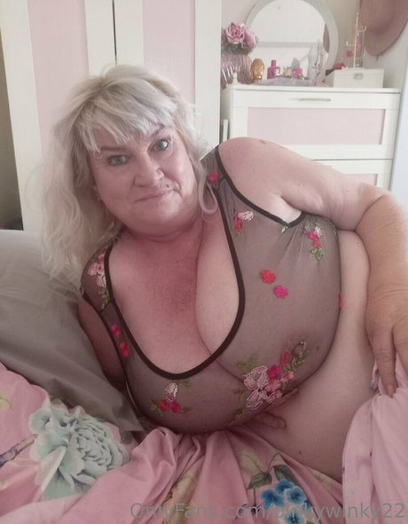 pinkywinky22 nudes onlyfans leak