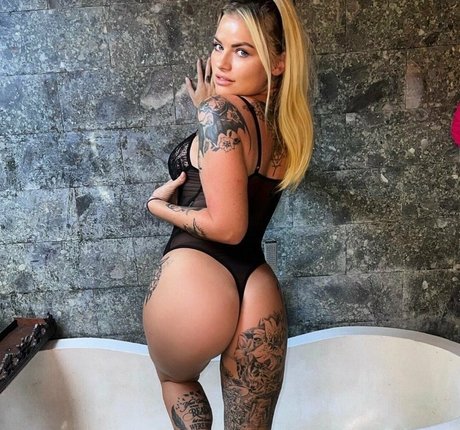 Bella Cox only fans photos