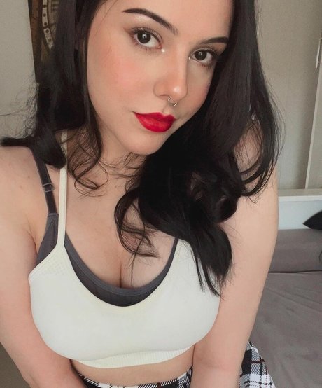 EmilyIsRedCoat onlyfans porn free