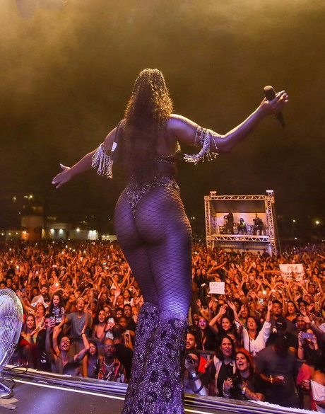 Izza Cantora onlyfans leaked