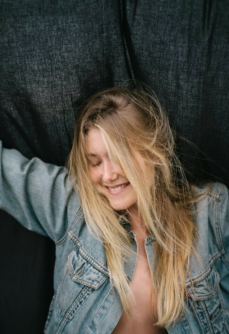 Oceane Le Ny leaked onlyfans free