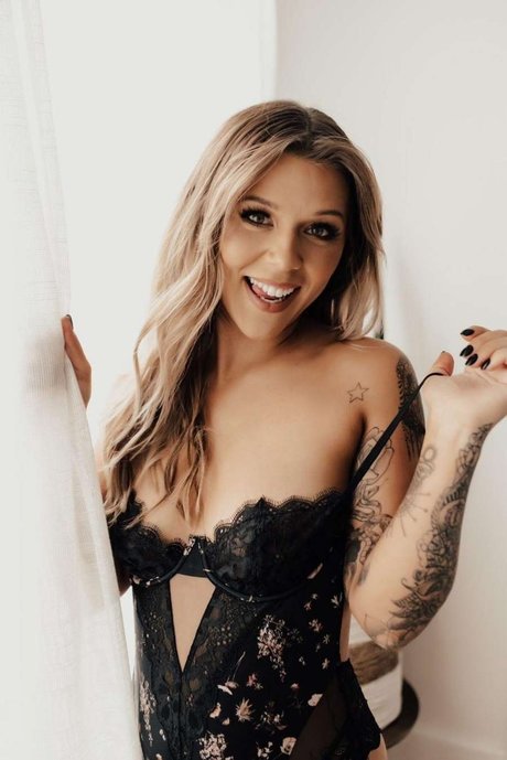 Lexi Bankz naked onlyfans leaked