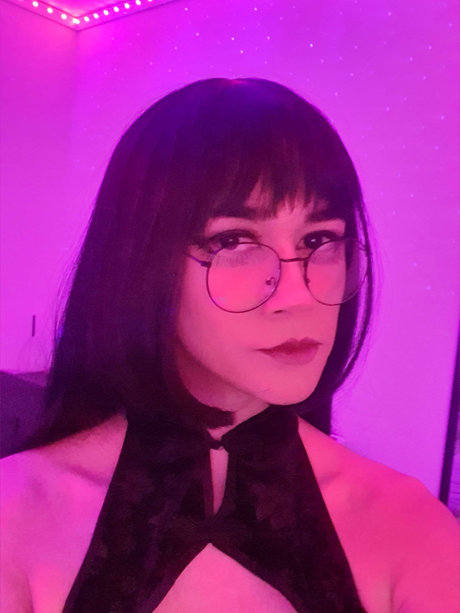 Lewd Pillows onlyfans striptease