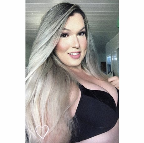 Maria Eduarda onlyfans nudes