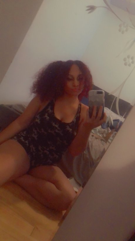 Leonna amp amp Cherry_ porn onlyfans leaks