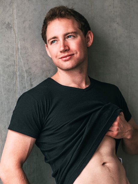 Leo Embers nude porn onlyfans