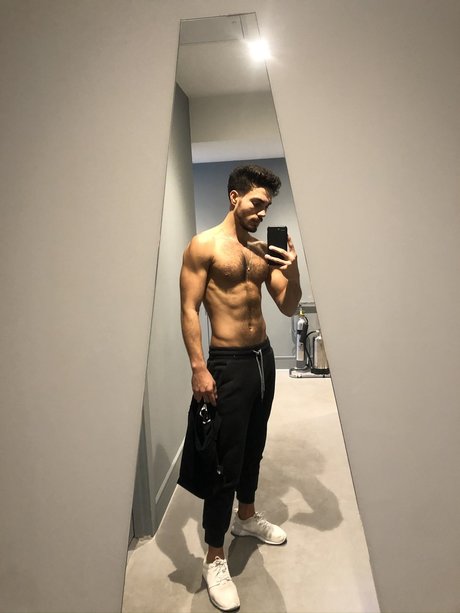 L o Cabral only fans pics