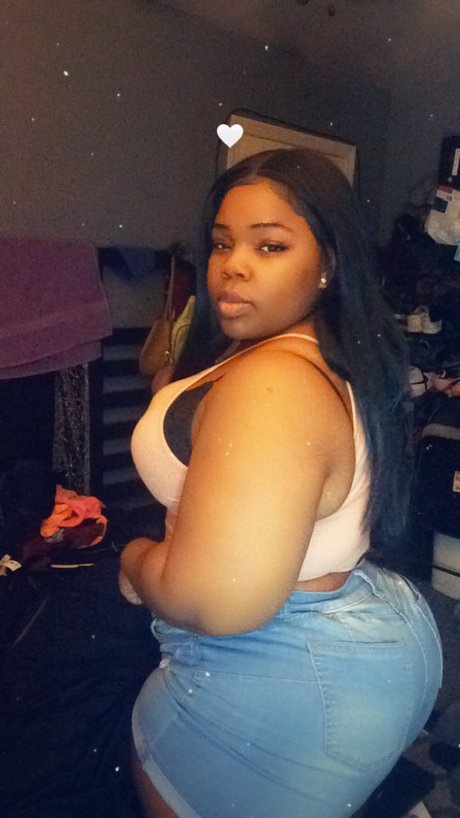 Leira Foxx only fans review