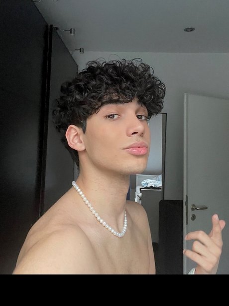 Leeyano strip onlyfans