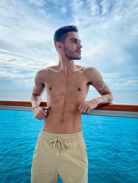 Leandro Leeme en onlyfans