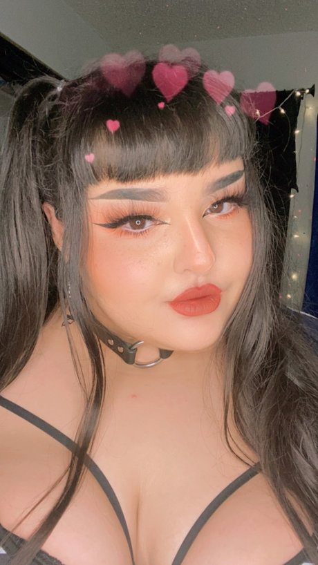 Layla Valentine onlyfans naked