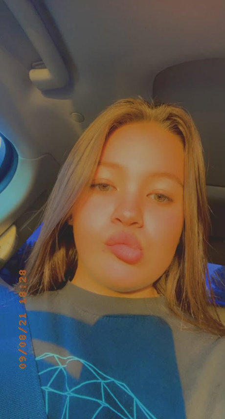 Layla M_ leaked onlyfans