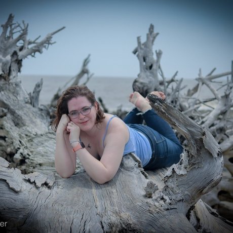 littlehotwife82 onlyfans model photos