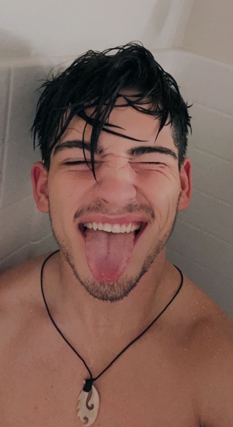 Lioncain nude porn onlyfans