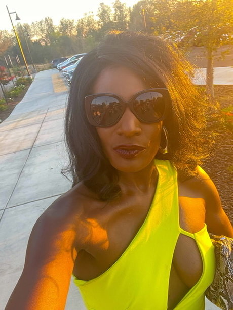 Lilly Fontaine feet onlyfans