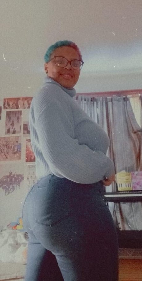 loverose 94 onlyfans model photo