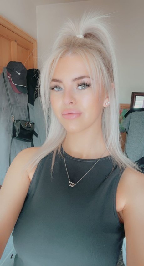 _Lucinda nudes only fans