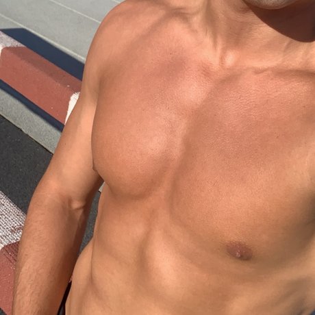 Master Lorenzo porn onlyfans