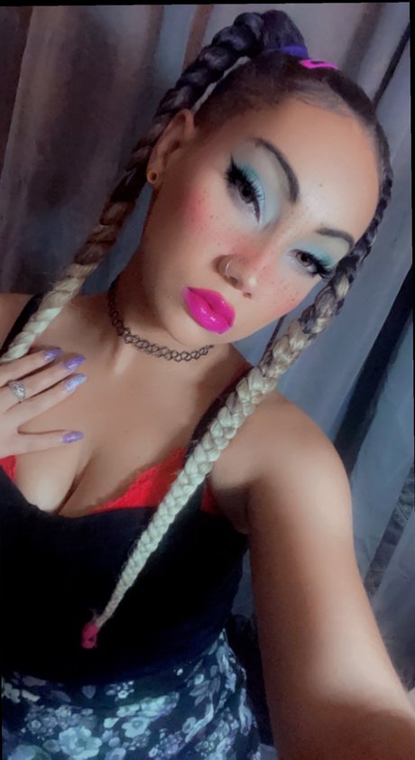 Lorda Mercy onlyfans lean