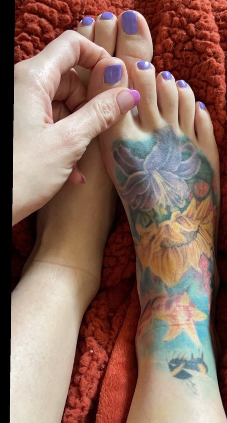 Lola Burns onlyfans leaked free