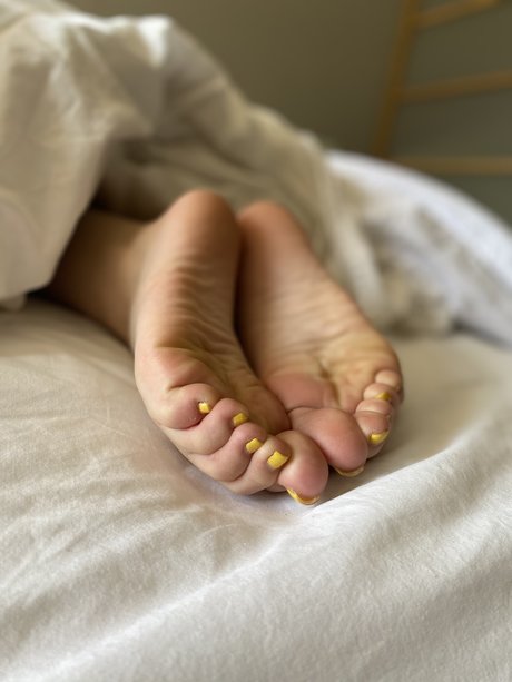 ManaSoles onlyfans boobs