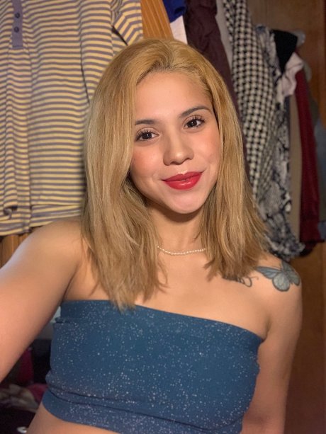 Liz Dei strip onlyfans