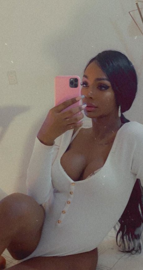 Liz Samantha onlyfans