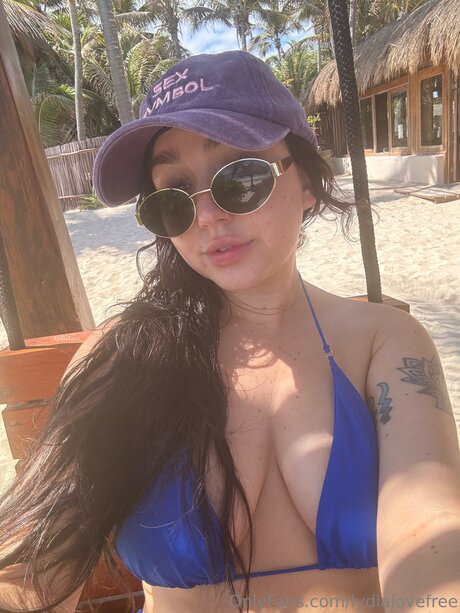 Lydia Love FREE PAGE onlyfans pic