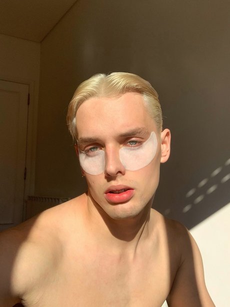 Cyril Luzin onlyfans hot