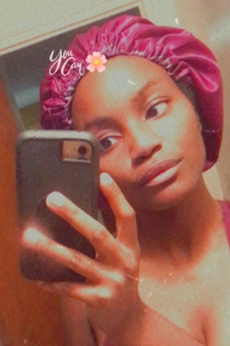 DivaaDollz strip onlyfans