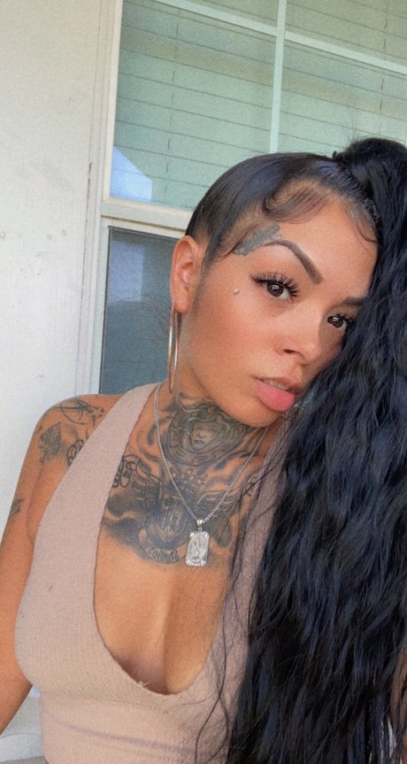 Sexxxy Lexxxi_ onlyfans strip tease