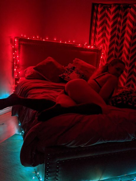 Luscious Lizsi only fans nude