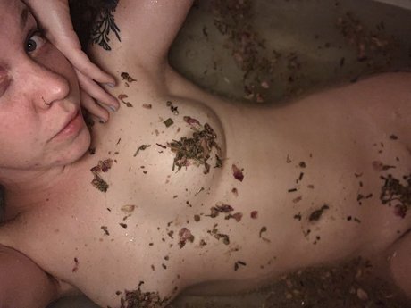 LunaFoxx onlyfans leak naked