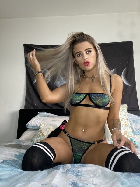 SLUTTY LITTLE DOLL_ xxx onlyfans