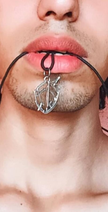 Lucas Santos onlyfans lesk