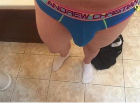 Lucky alpha L only fans.