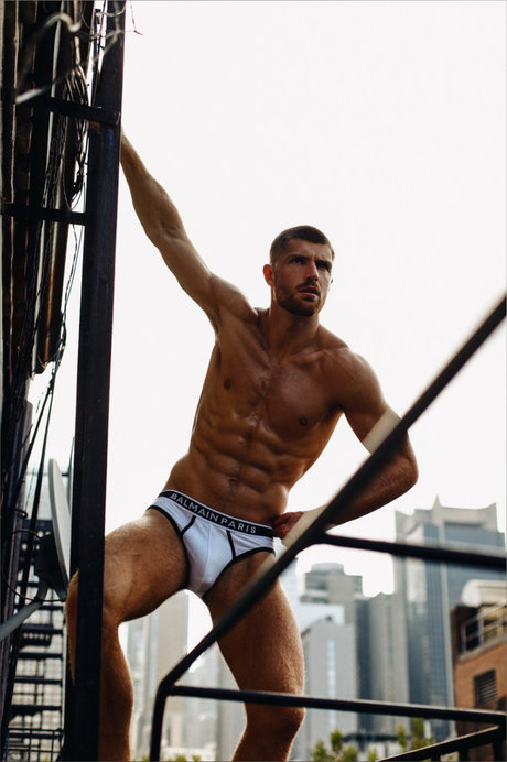 Markas Loa onlyfans topless