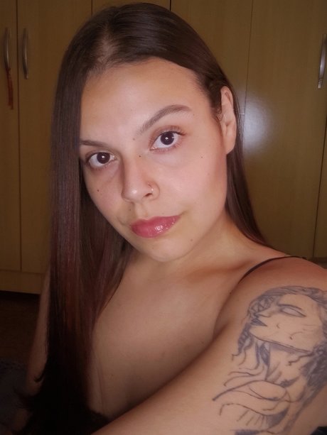 Maria Teresa Fernandez onlyfans topless