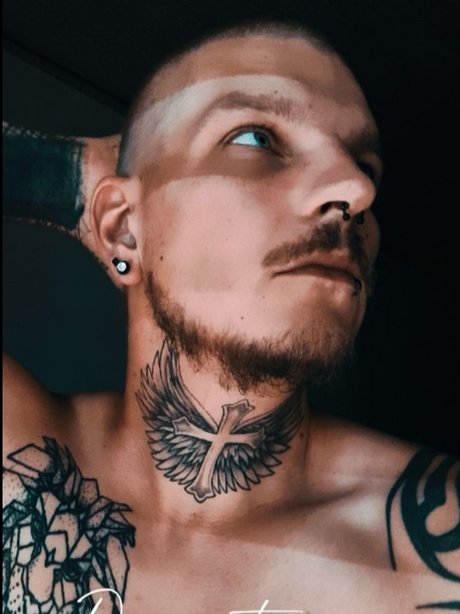 Marcel Kurth onlyfans strip tease