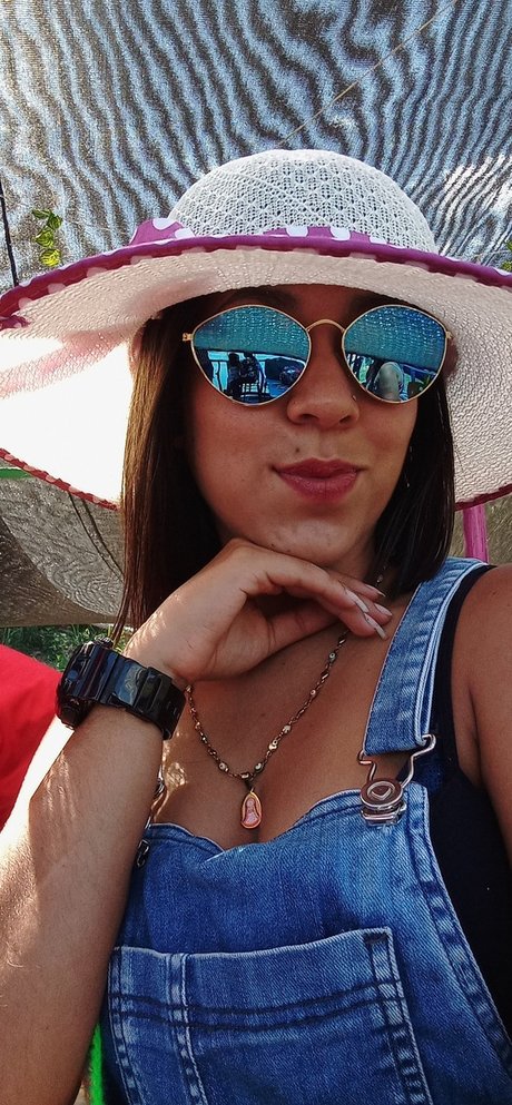 Laura Manuela Meza leaked nude onlyfans