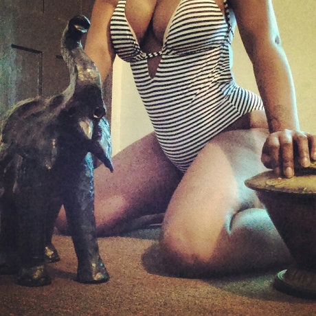 Blu Jay Swan nude onlyfans leaks