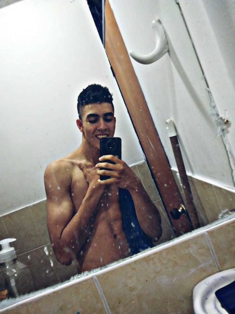 Maiky V onlyfans sextape leak