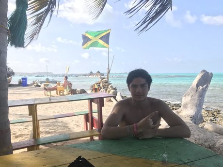 El Papi onlyfans creator