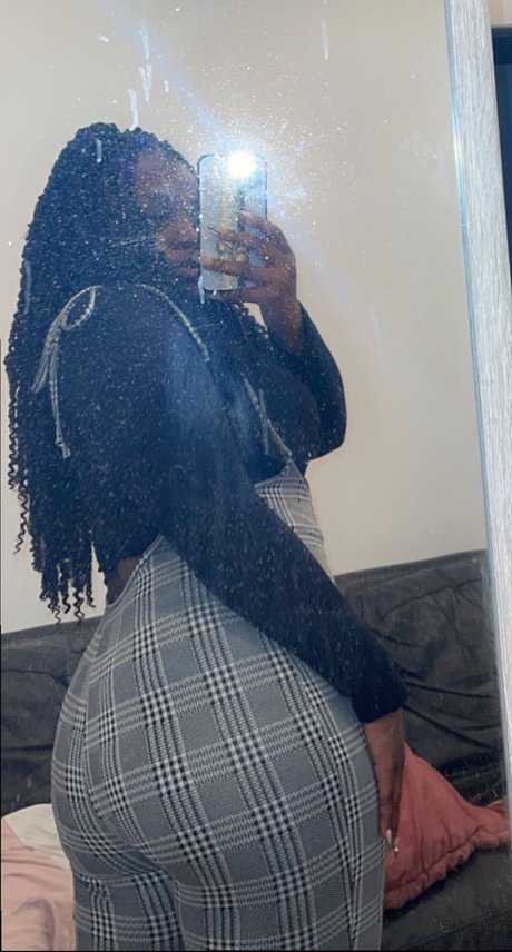 Riyah_ porn only fans