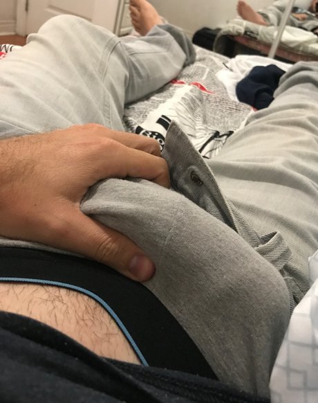 Mister M onlyfans striptease