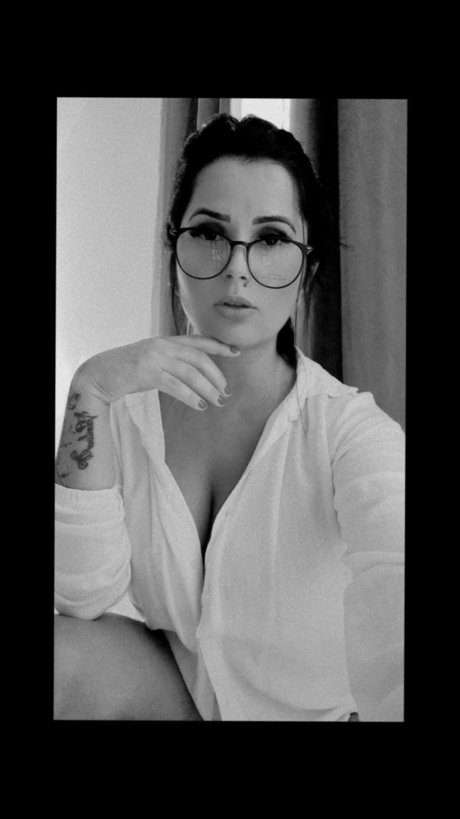 Maya lins naked leaked onlyfans