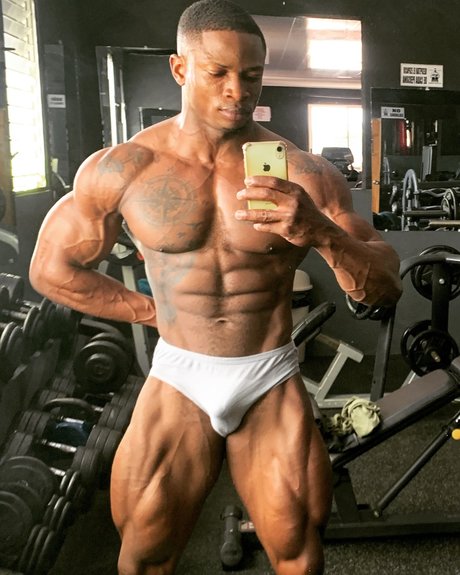 El negrito guebo largo_ free only fans