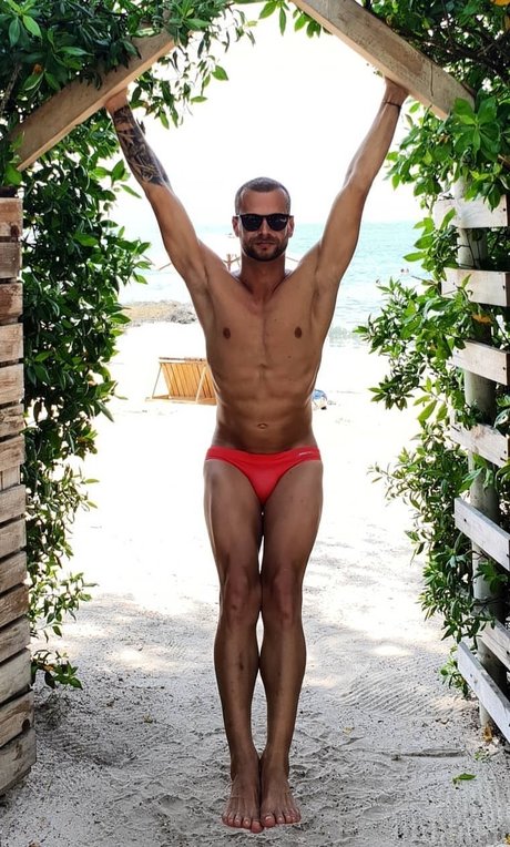 FrankiPdm onlyfans free content