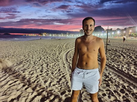 Max Angel naked only fans